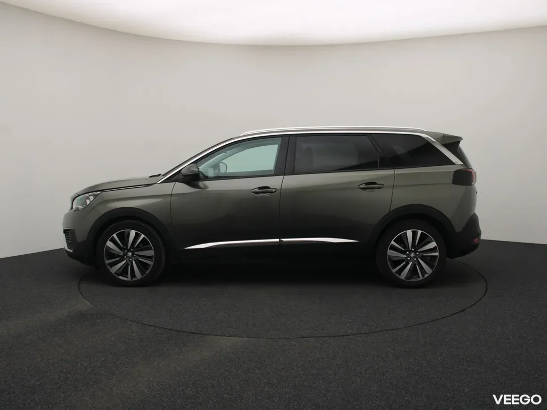 Peugeot 5008 1.2 96kW