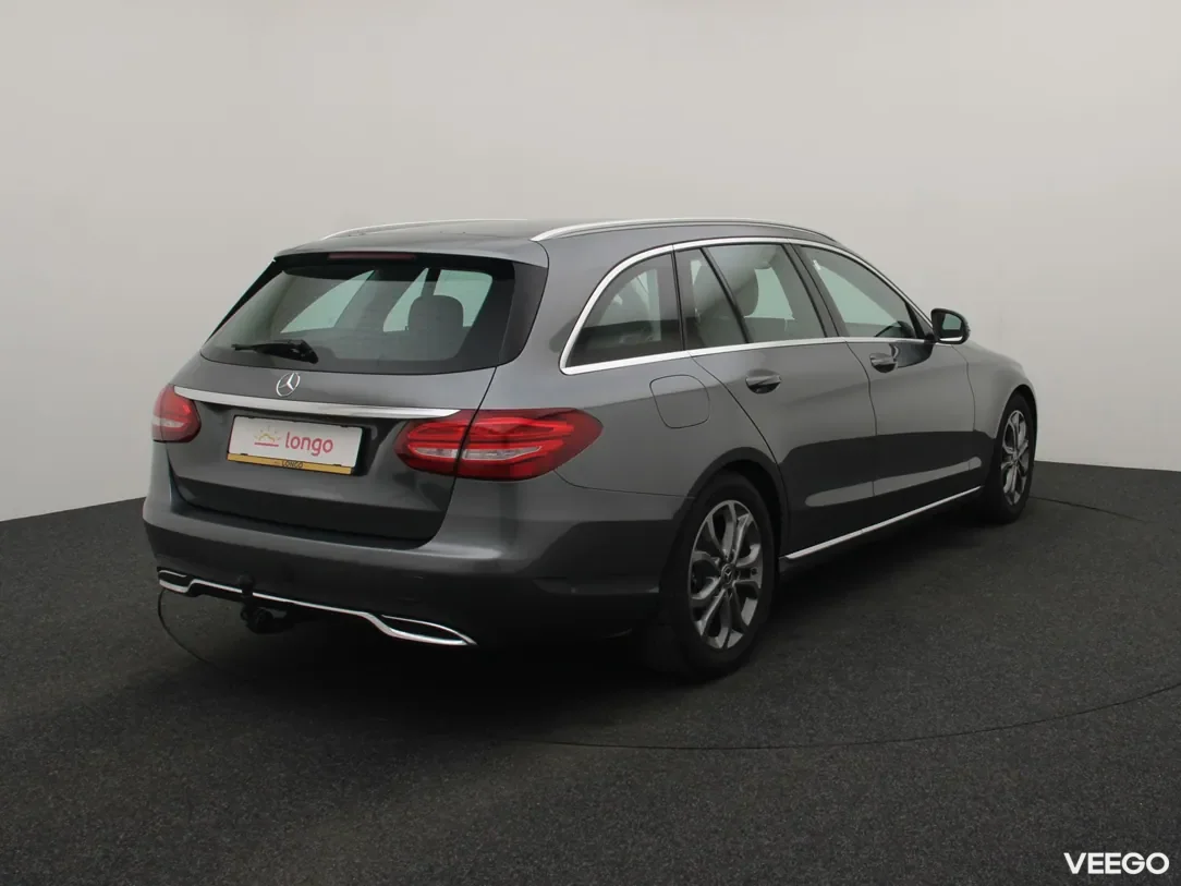Mercedes-Benz C220 2.1 125kW