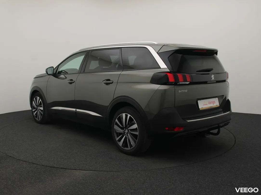 Peugeot 5008 1.2 96kW