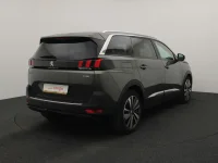 Peugeot 5008 1.2 96kW thumbnail