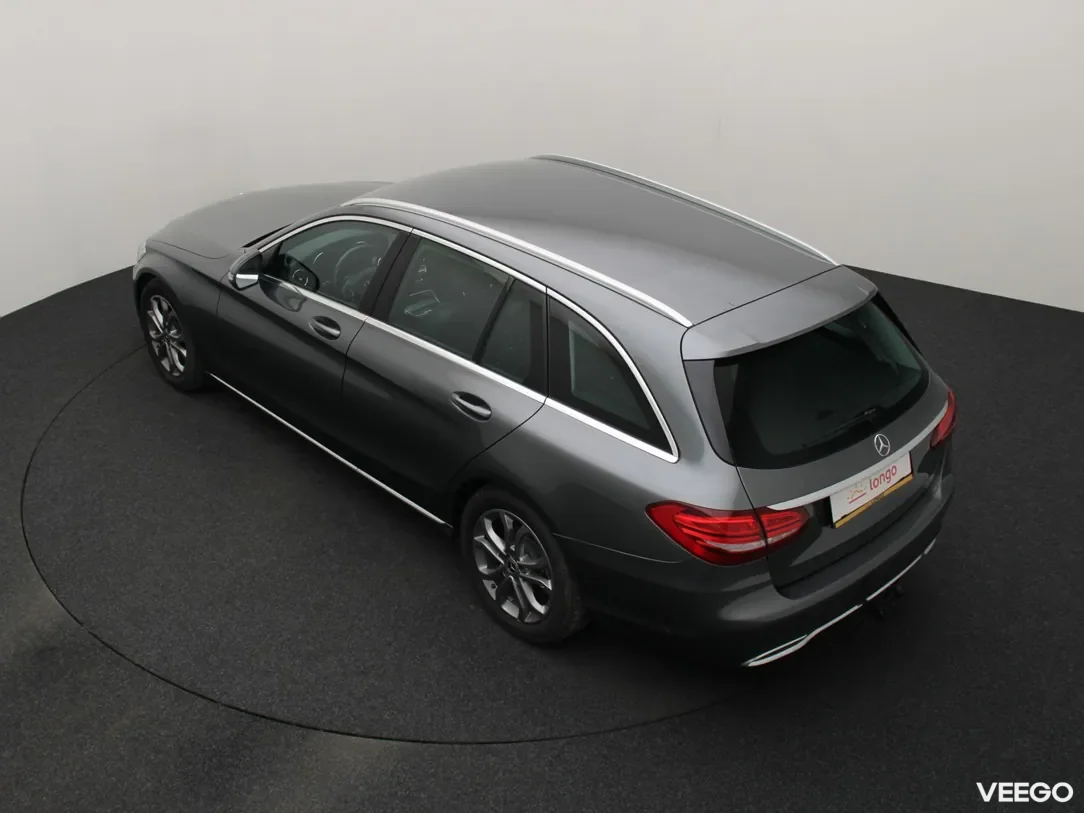 Mercedes-Benz C220 2.1 125kW