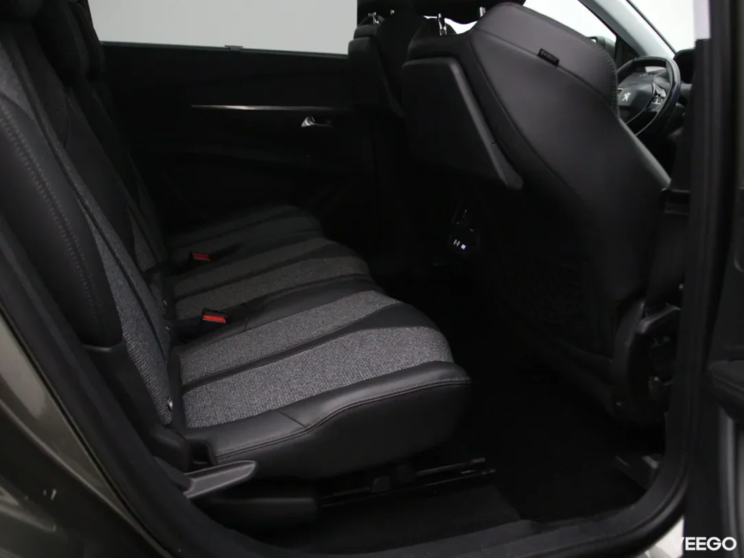 Peugeot 5008 1.2 96kW