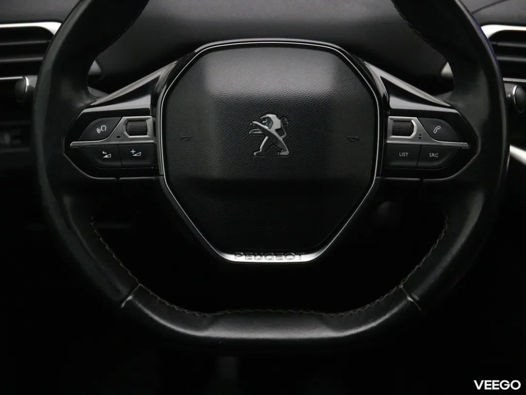 Peugeot 5008 1.2 96kW