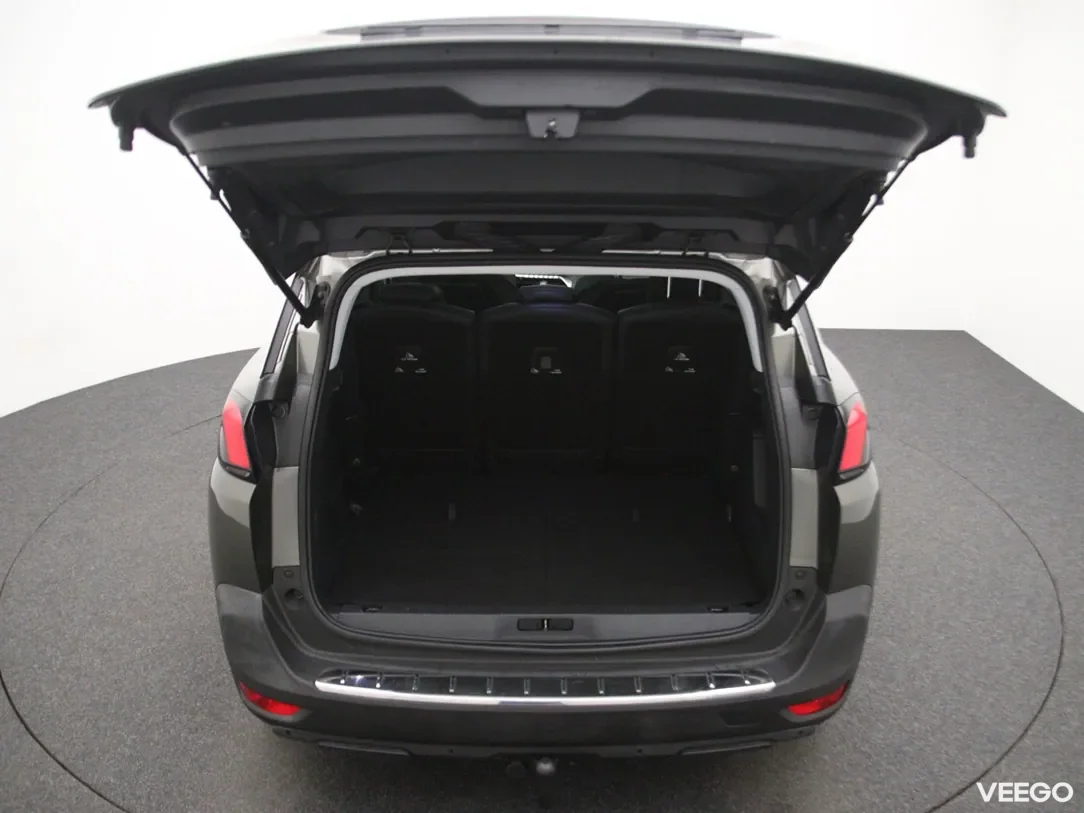 Peugeot 5008 1.2 96kW