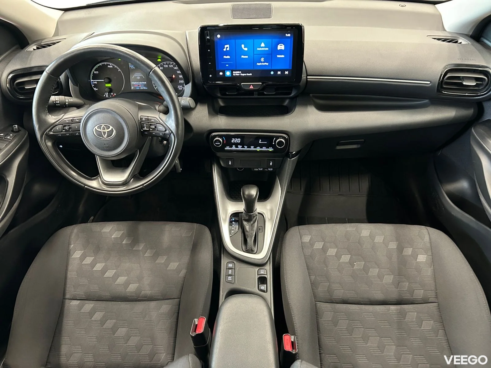 Toyota Yaris Active Hybrid 1.5 68kW