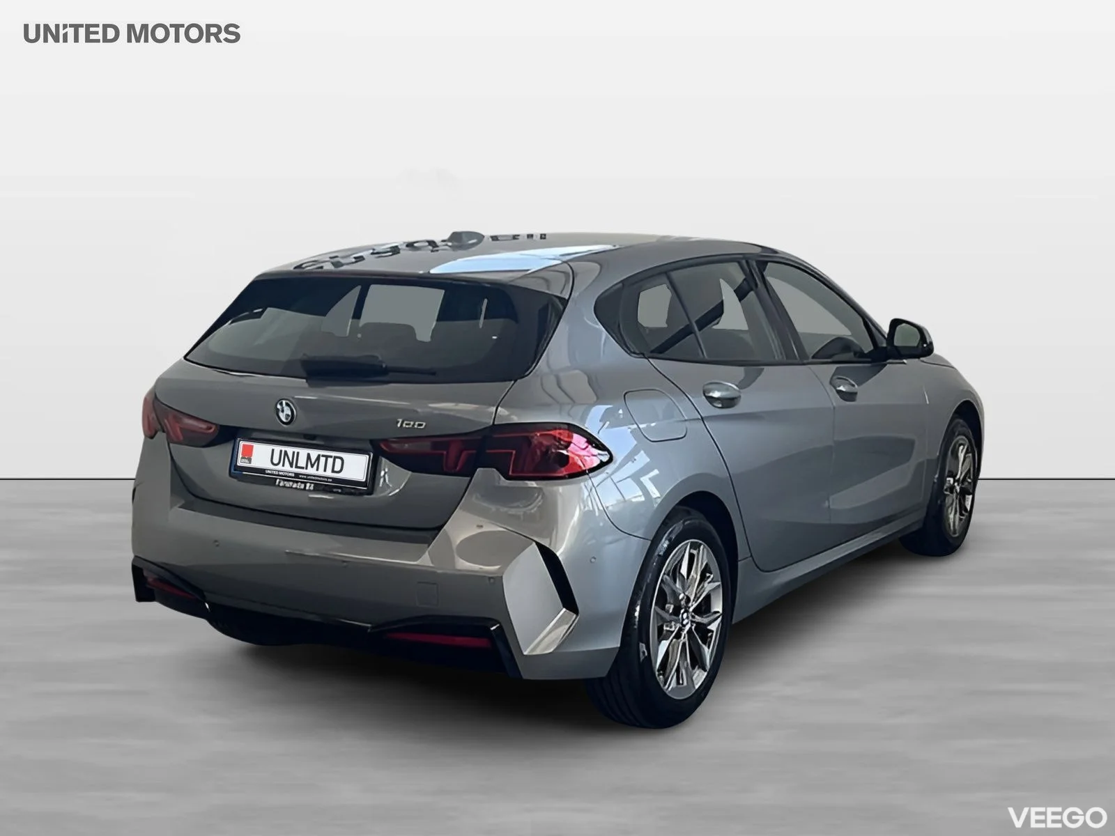 BMW 120 Automat Rattvärme Backkamera 17" Drive/Park Assist 0kW