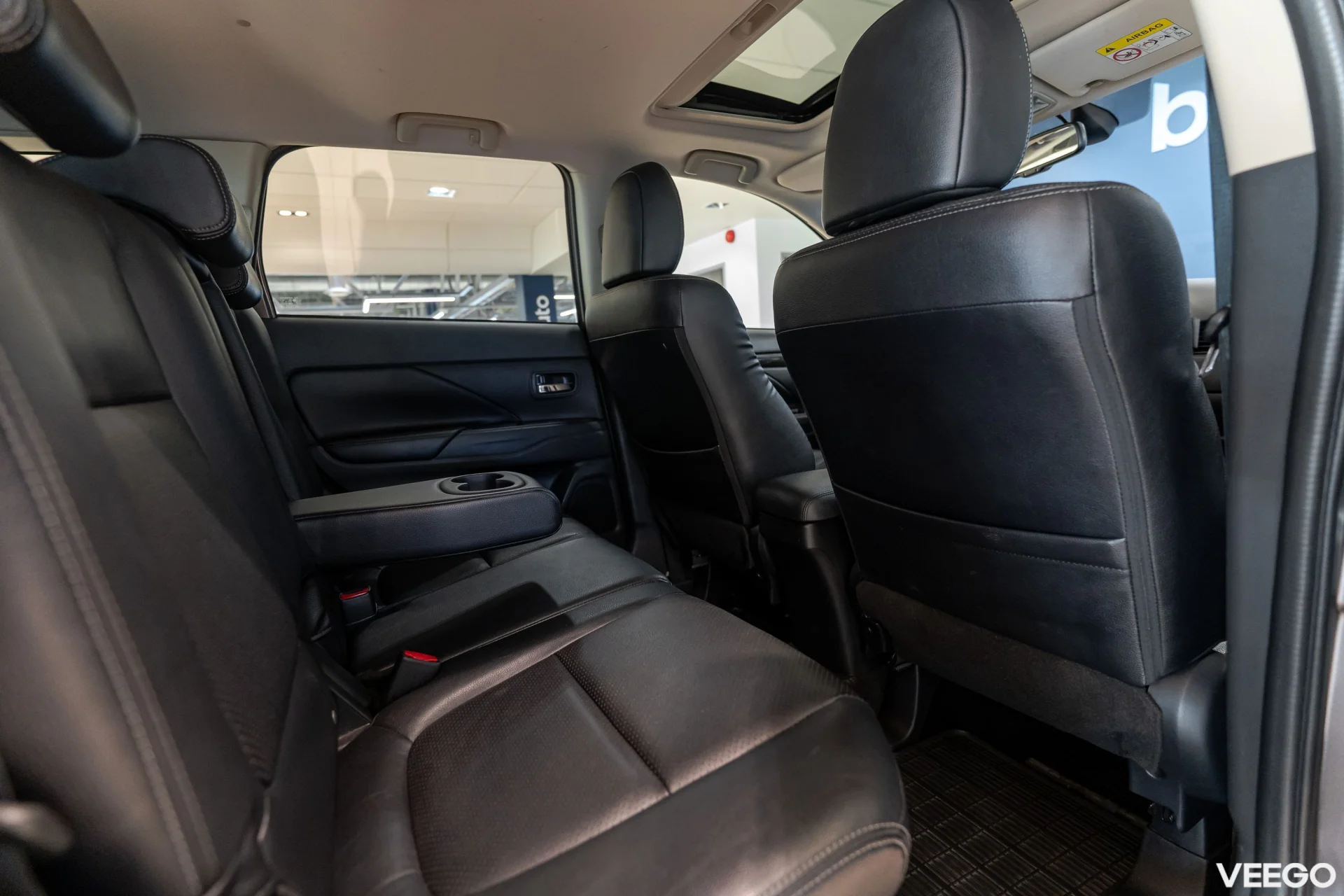 Mitsubishi Outlander AWD Instyle Connect 2.3 110kW