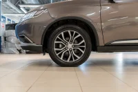 Mitsubishi Outlander AWD Instyle Connect 2.3 110kW thumbnail