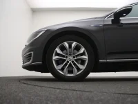 Volkswagen Passat 1.4 160kW thumbnail