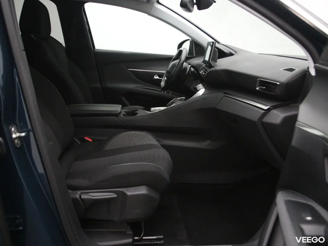 Peugeot 5008 1.5 96kW