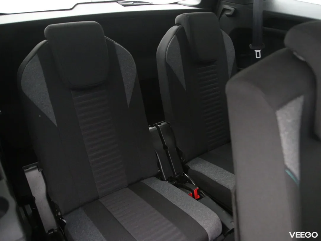 Peugeot 5008 1.5 96kW