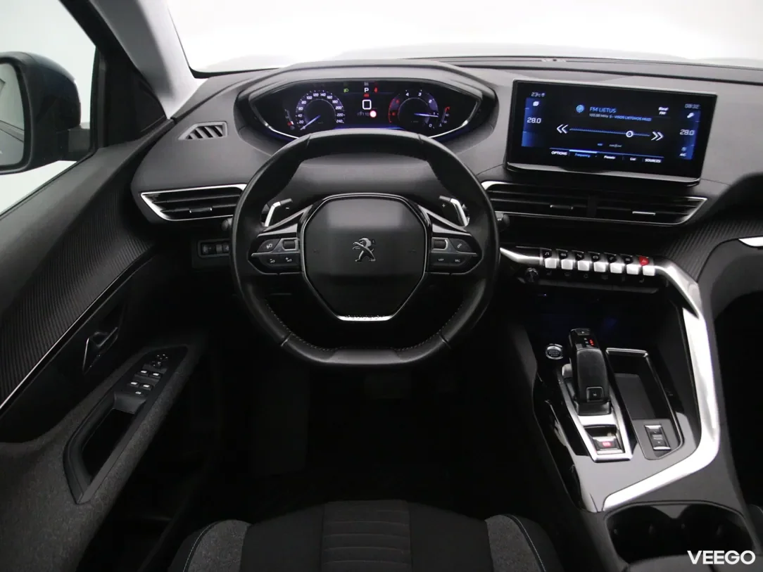 Peugeot 5008 1.5 96kW