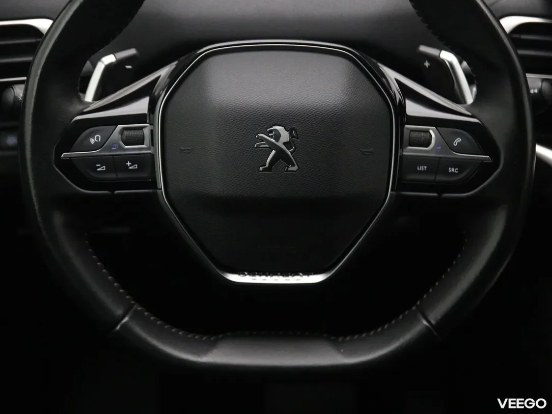 Peugeot 5008 1.5 96kW