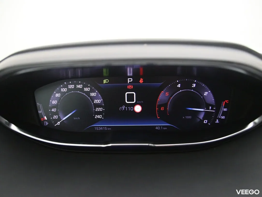 Peugeot 5008 1.5 96kW
