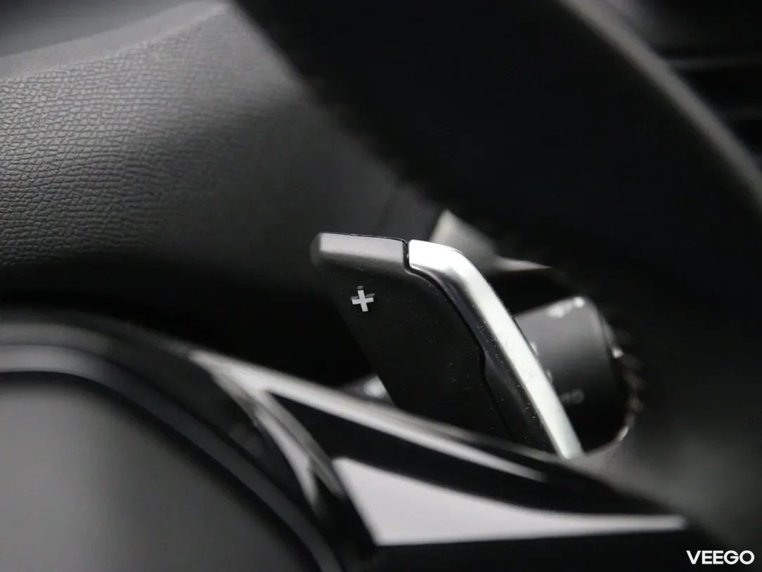 Peugeot 5008 1.5 96kW