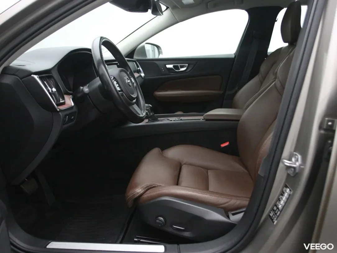 Volvo V60 2 140kW