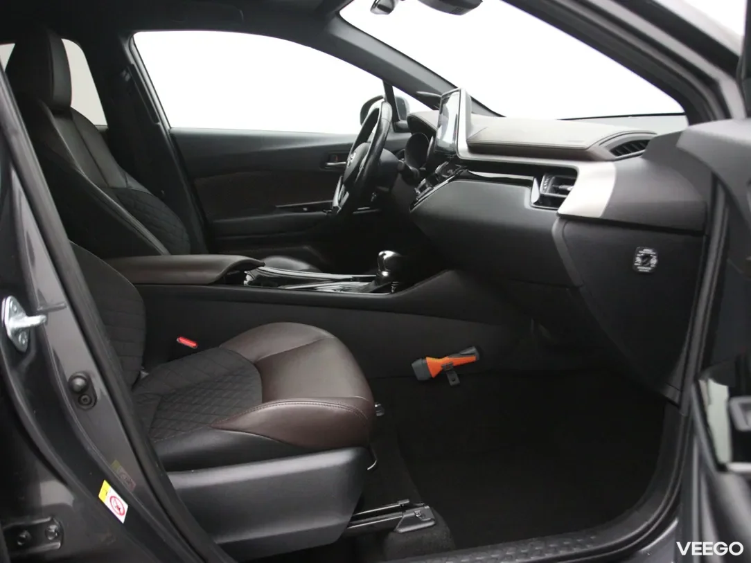 Toyota C-HR 1.8 90kW
