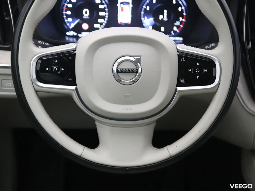 Volvo XC60 2 184kW