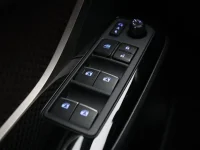 Toyota C-HR 1.8 90kW thumbnail