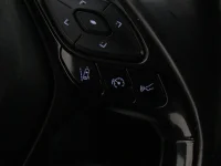 Toyota C-HR 1.8 90kW thumbnail