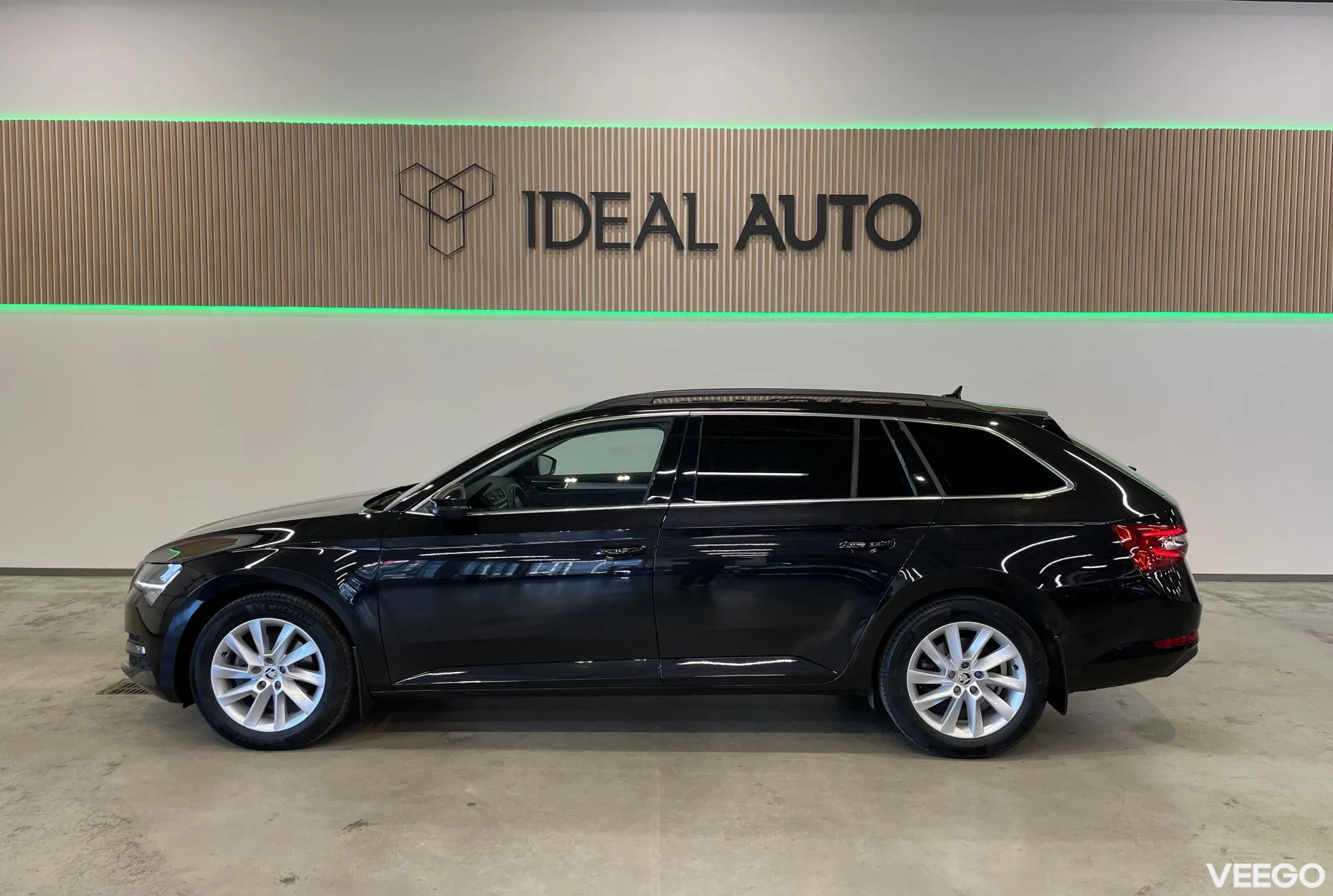 Skoda Superb Ambition FL 1.5 110kW