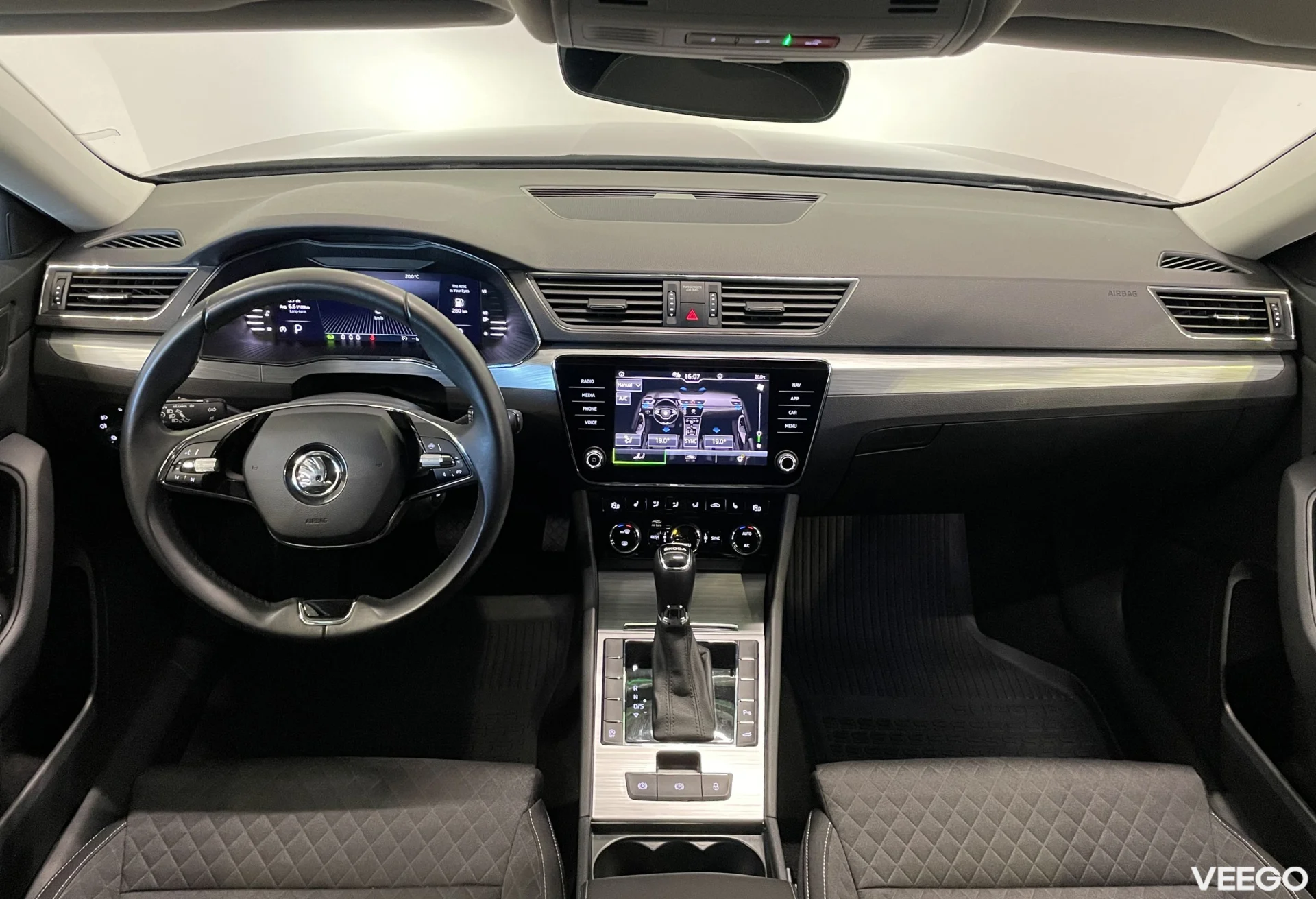 Skoda Superb Ambition FL 1.5 110kW