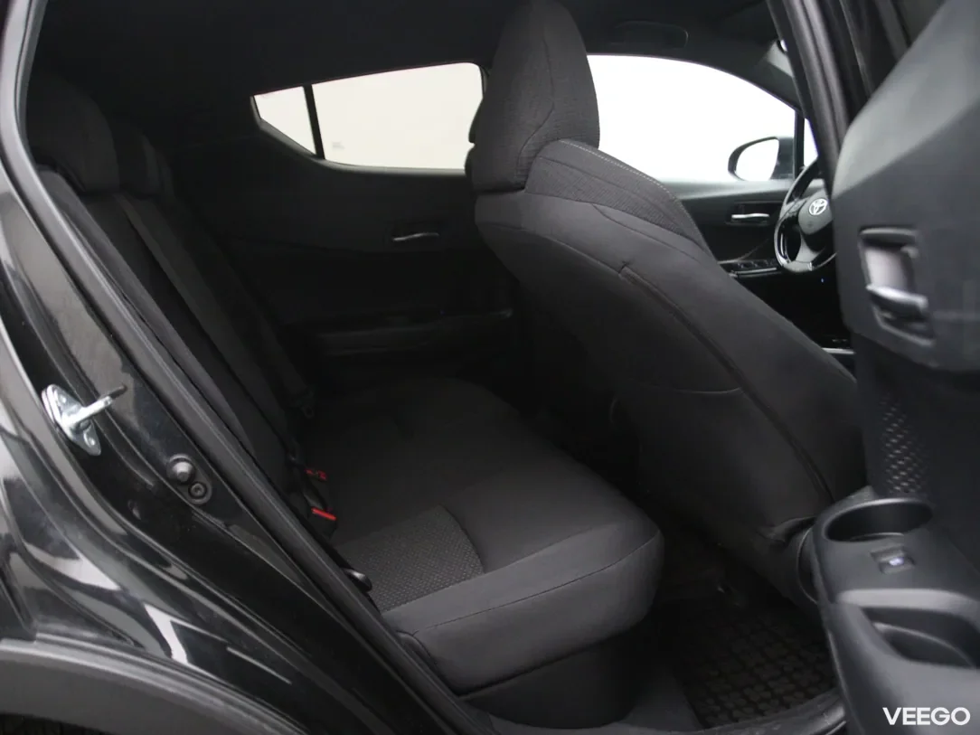 Toyota C-HR 1.8 90kW