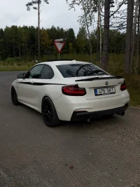 BMW M235 3.0 240kW thumbnail