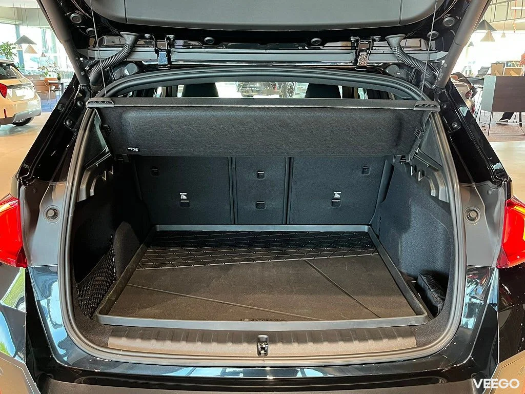 BMW X1 sDrive18i M Sport Rattvärme Dragkrok 100kW