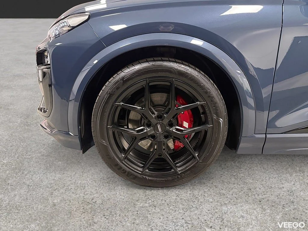 Audi SQ6 e-tron Q 490HK /Tech Pro /Massage /HuD /Se Spec 360kW