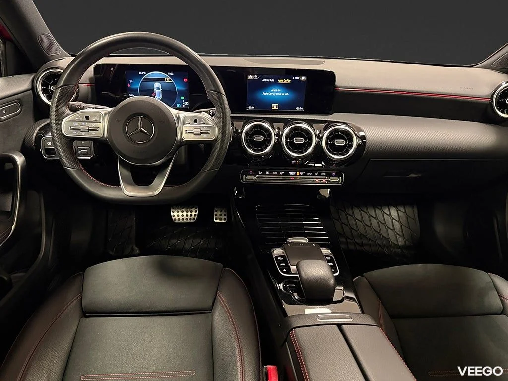 Mercedes-Benz A200 A 200 163HK AMG /Pano /B-Kamera 120kW