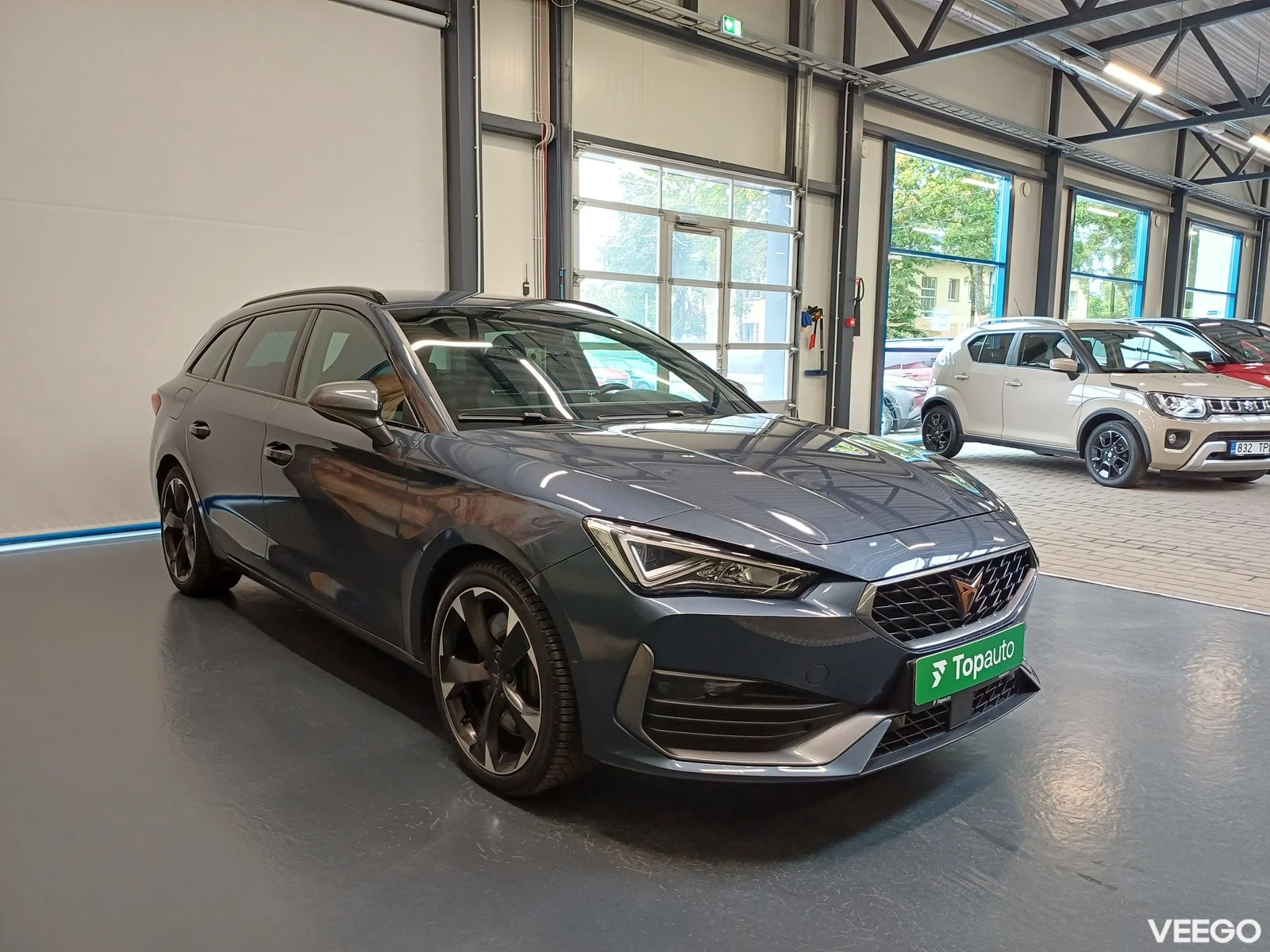 Cupra Leon Sportstourer 2 180kW