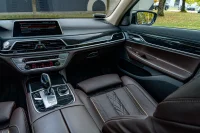 BMW 740 3.0 250kW thumbnail