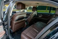 BMW 740 3.0 250kW thumbnail