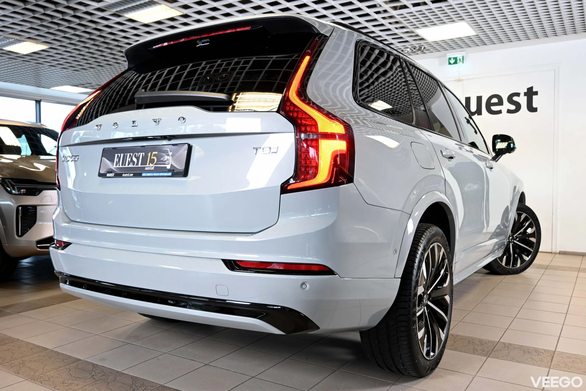 Volvo XC90 AWD H&K ULTIMATE DARK INTELLI PRO MY26 2 335kW