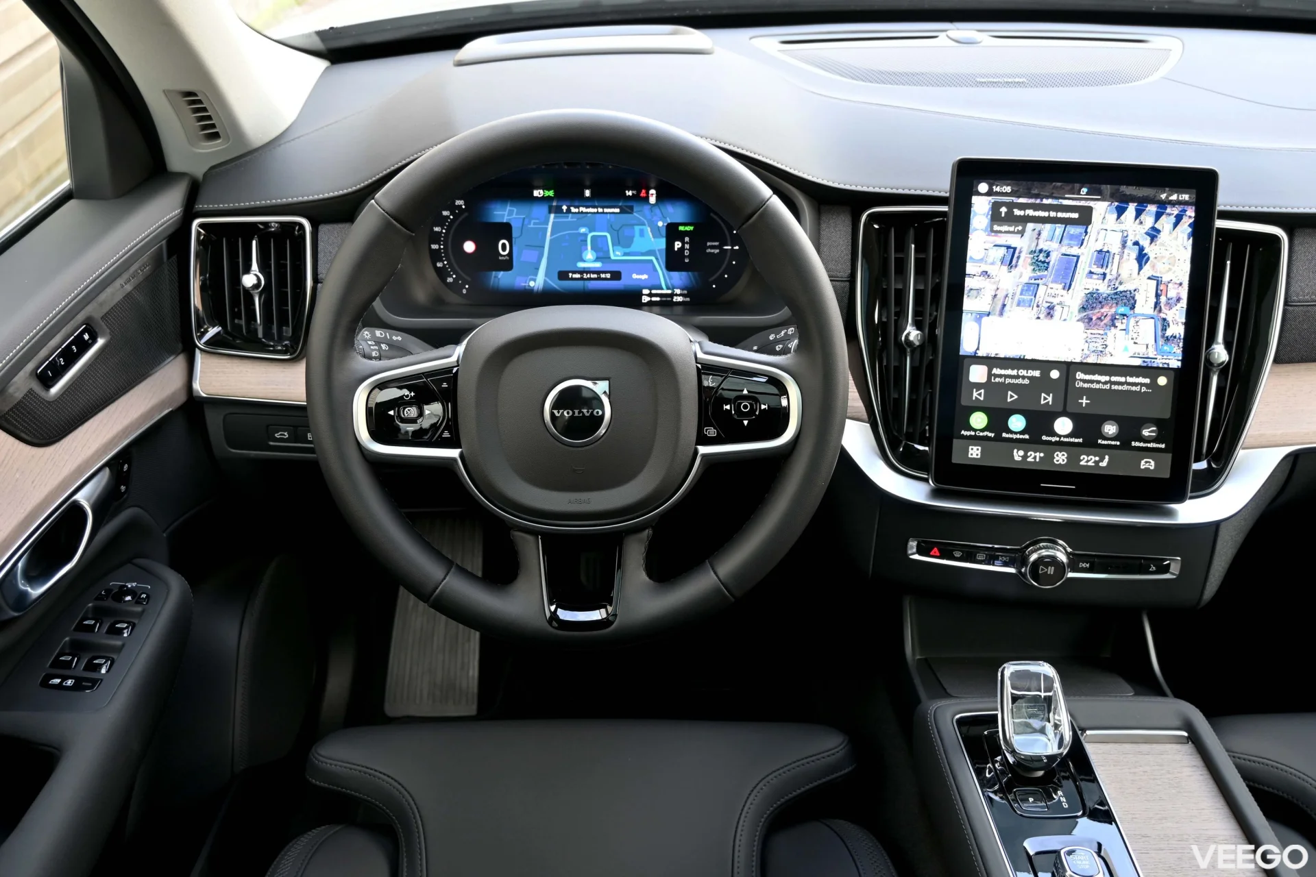 Volvo XC90 AWD H&K ULTIMATE DARK INTELLI PRO MY26 2 335kW