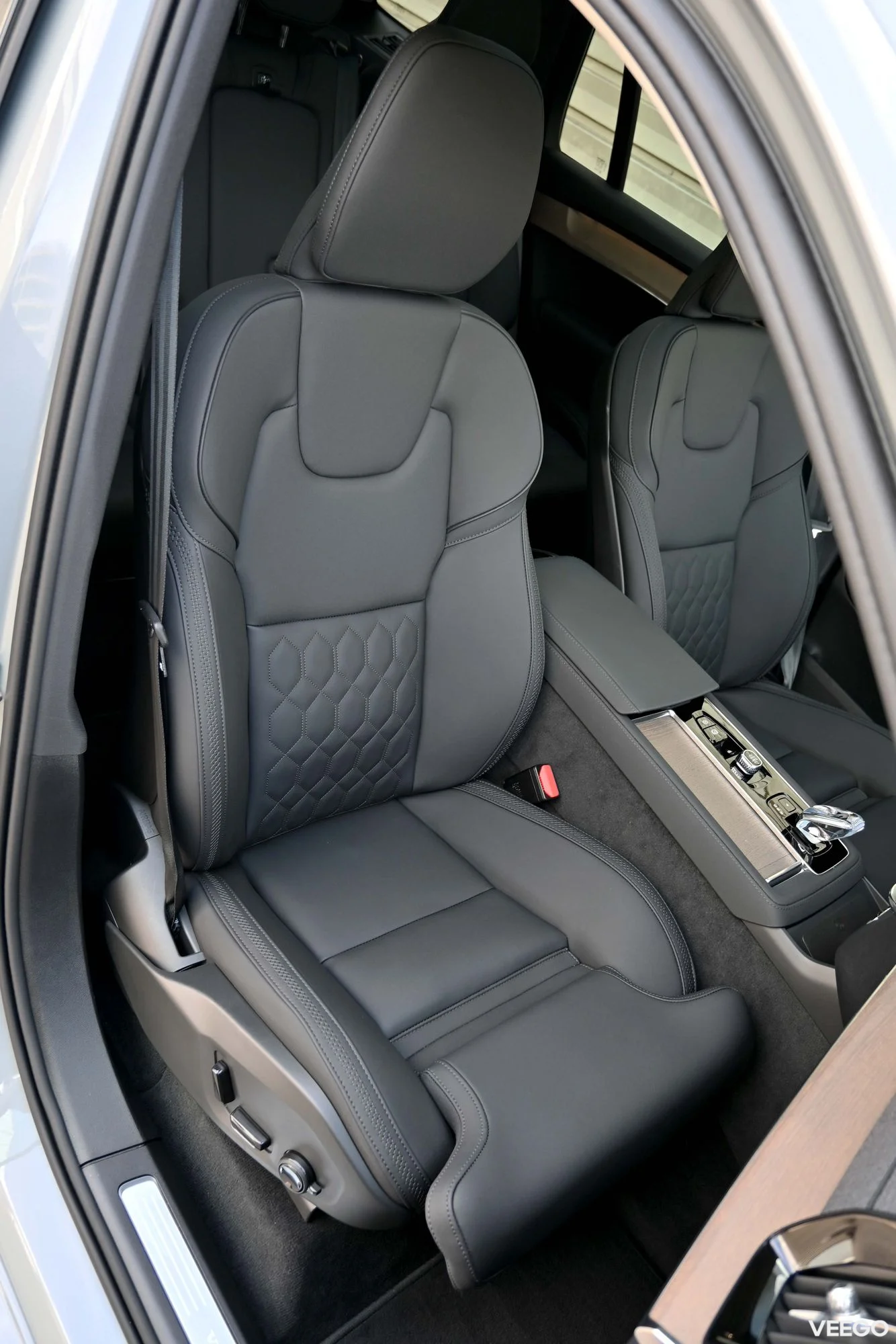 Volvo XC90 AWD H&K ULTIMATE DARK INTELLI PRO MY26 2 335kW