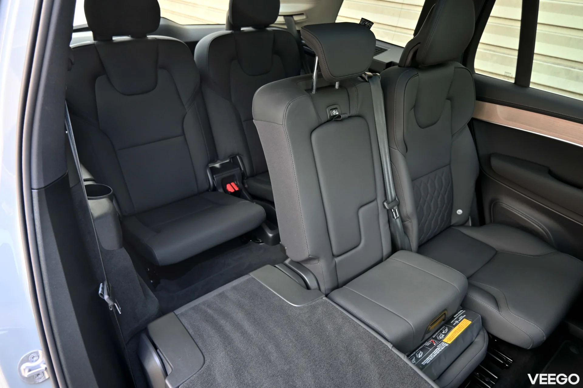 Volvo XC90 AWD H&K ULTIMATE DARK INTELLI PRO MY26 2 335kW