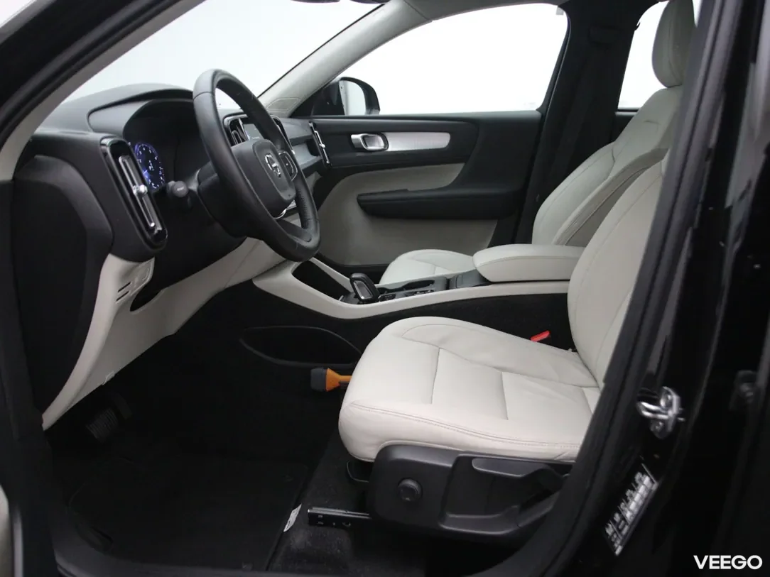 Volvo XC40 2 140kW