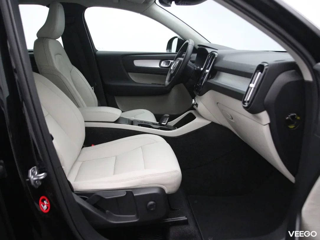 Volvo XC40 2 140kW