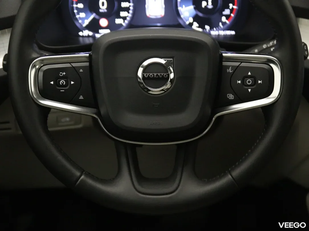 Volvo XC40 2 140kW