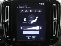 Volvo XC40 2 140kW thumbnail