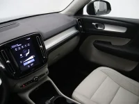 Volvo XC40 2 140kW thumbnail