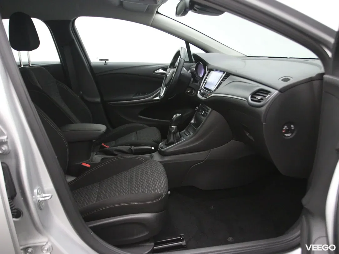 Opel Astra 1.6 81kW