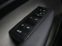 Volvo XC40 2 140kW thumbnail