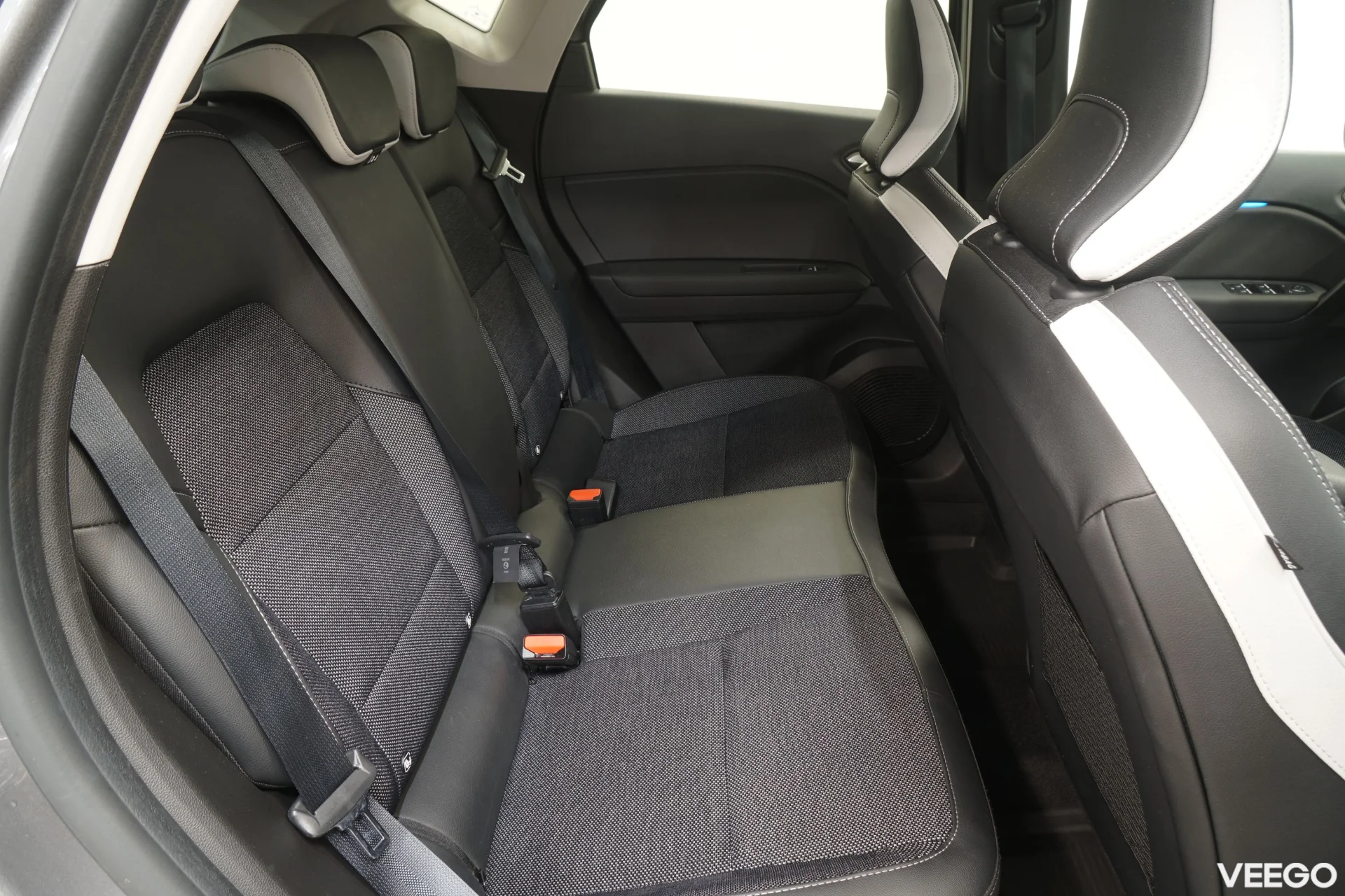Renault Captur Techno Mild Hybrid 1.3 103kW
