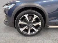 Volvo V60 Cross Country B5 AWD 250HK Advanced /B&W/Massage/HuD/Se Spec 184kW thumbnail
