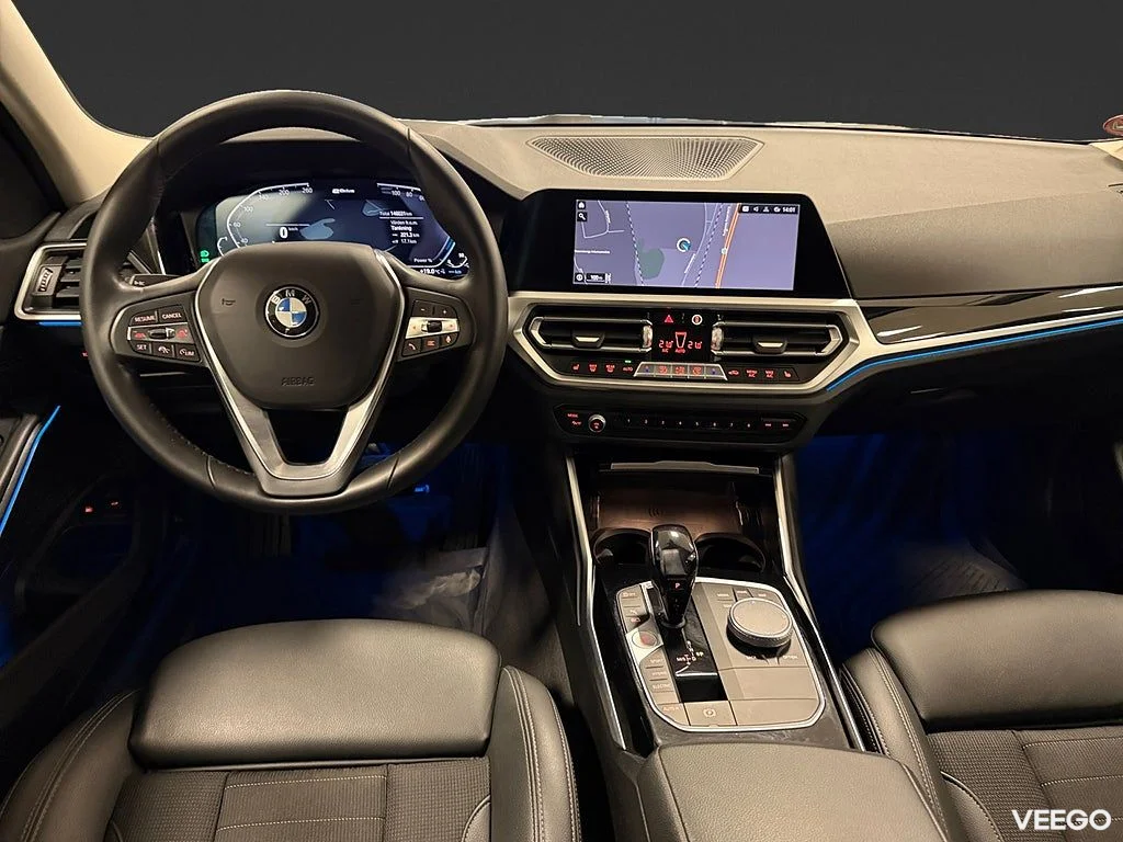 BMW 330 330 e xDrive Touring 292HK Sport Line /Navi 215kW