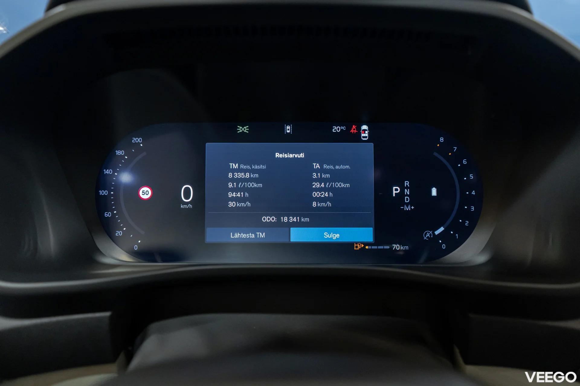 Volvo XC40 2.0 B3 Mild-Hybrid Plus Dark 2WD 2 120kW