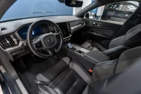 Volvo V60 2.0 B4 Mild-Hybrid Plus Dark 2 145kW thumbnail